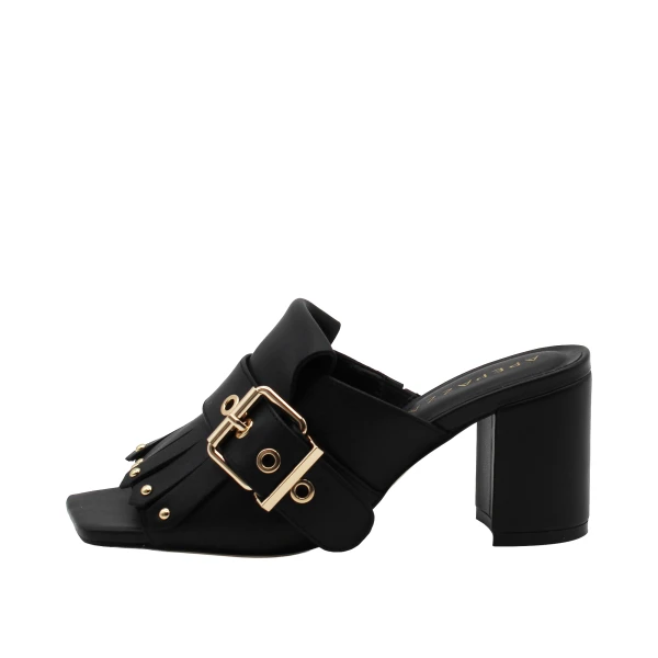 APEPAZZA - Sandalo mule con frangia e fibbia - 