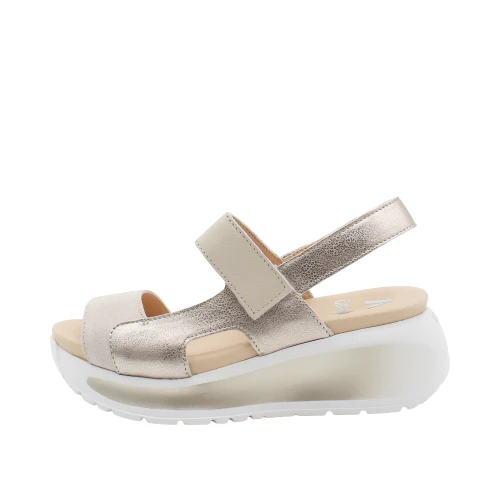 CALLAGHAN - Sandalo oro con zeppa - 35204