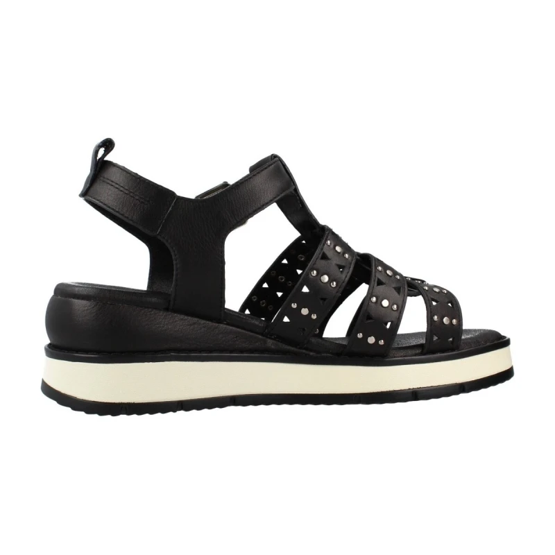 CARMELA - Sandalo nero in pelle traforata e borchie con zeppa -