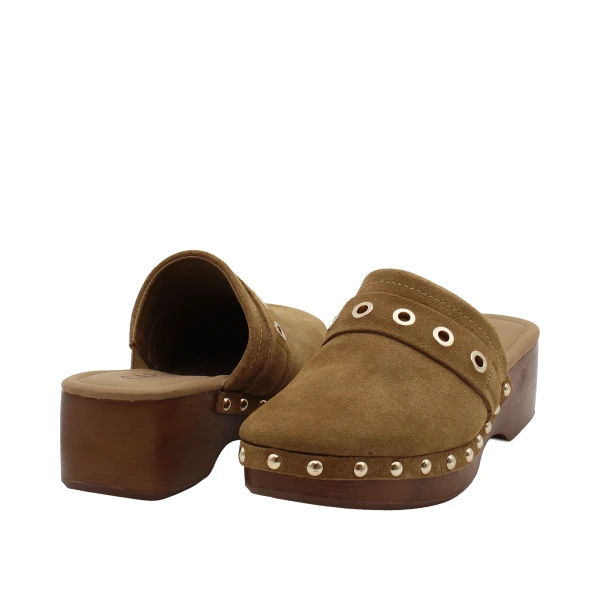 CARMELA - Sandalo sabot in pelle camoscio con borchie - 163255