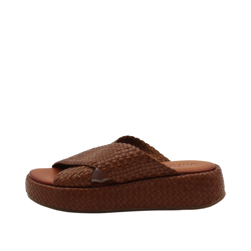 VUEVA - Sandalo ciabatta intrecciata cognac con zeppa - 