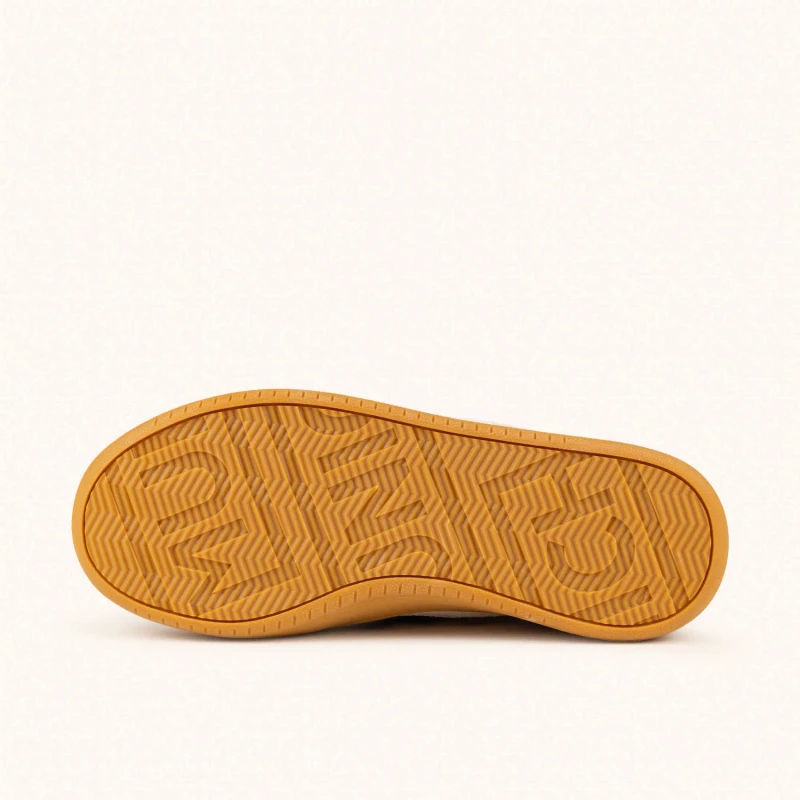 MUNICH - Sneakers bianca con cavallino - 8908133